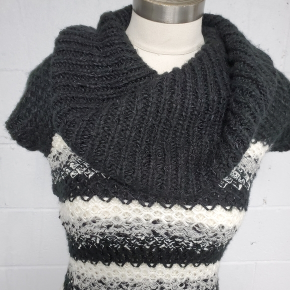 Knitt Sweaters dresses bundle size M - Picture 8 of 12